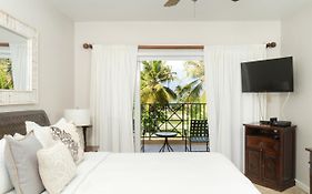 Villa Montaña Beach Resort